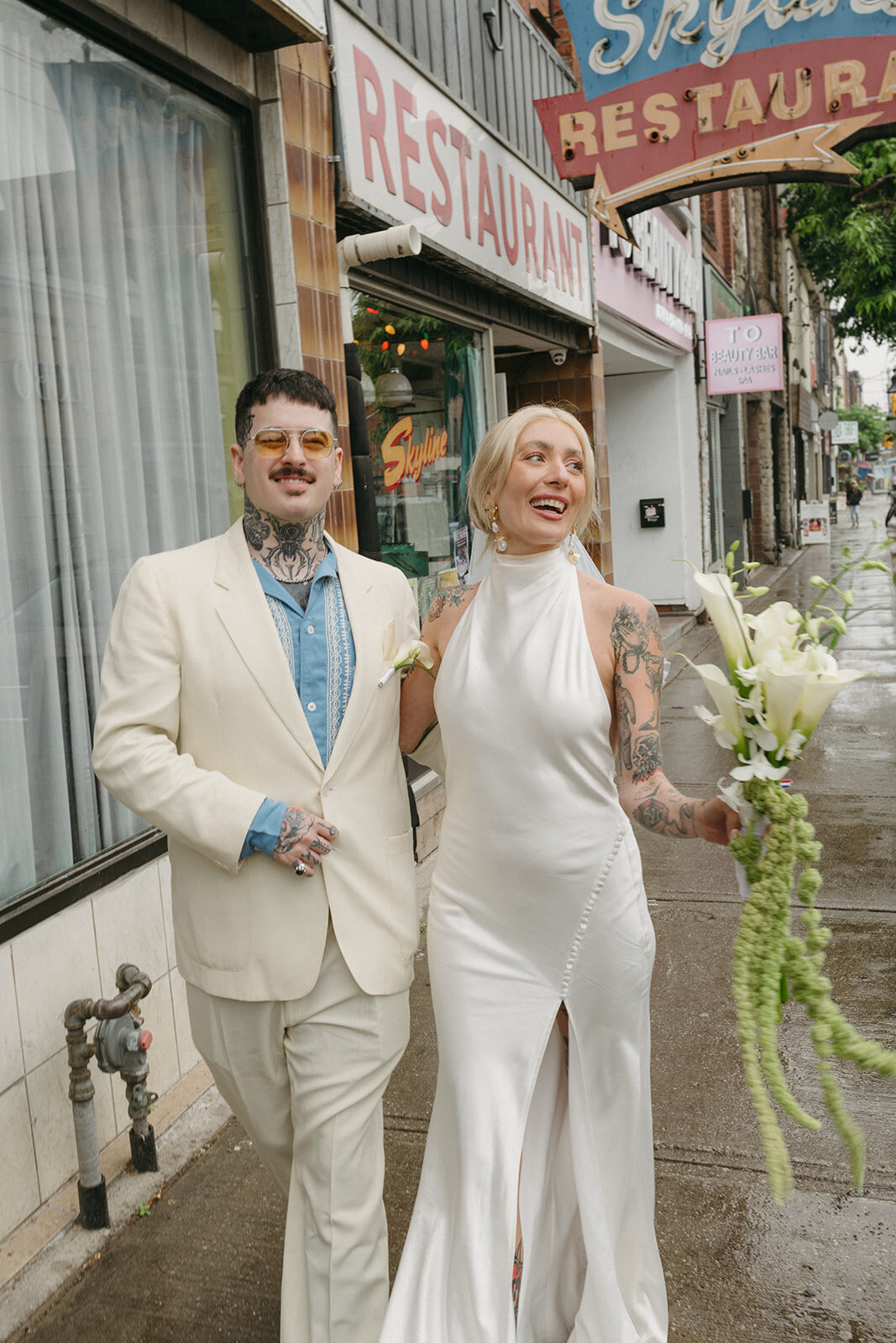 toronto-city-elopement-city-hall-edgy-nontradional-thedrake-rainy-day-cool-alternative-086
