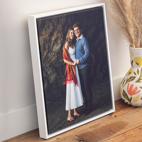 Gallery Wrap floating frame