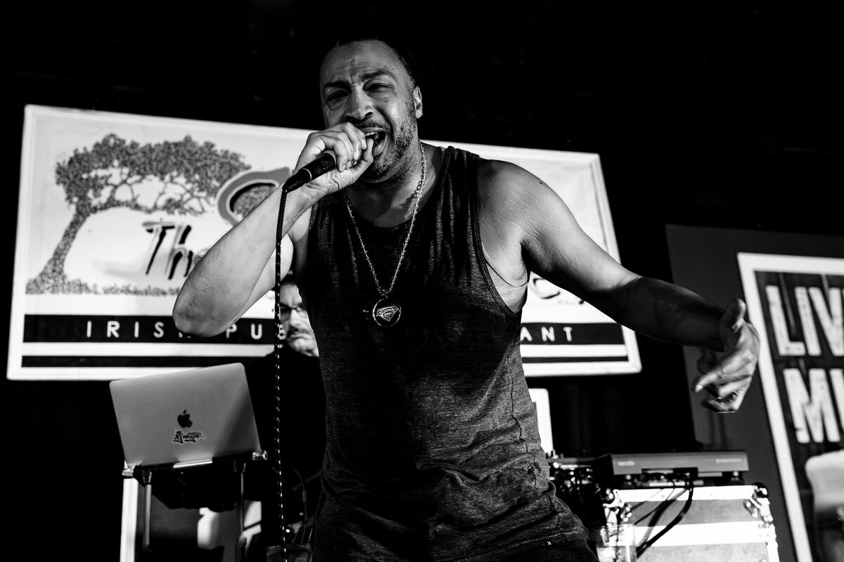 IAMSARAHVPHOTOGRAPHY-AKROBATIK-Hip-Hop-Rap-SV5_7709