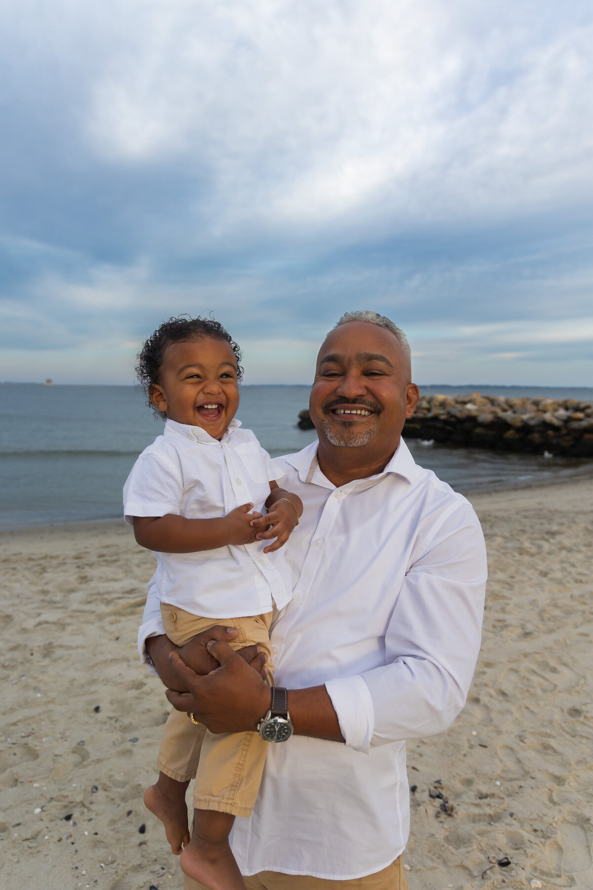 belly-laugh-child-adorable-ocean-beach-connecticut.jpg