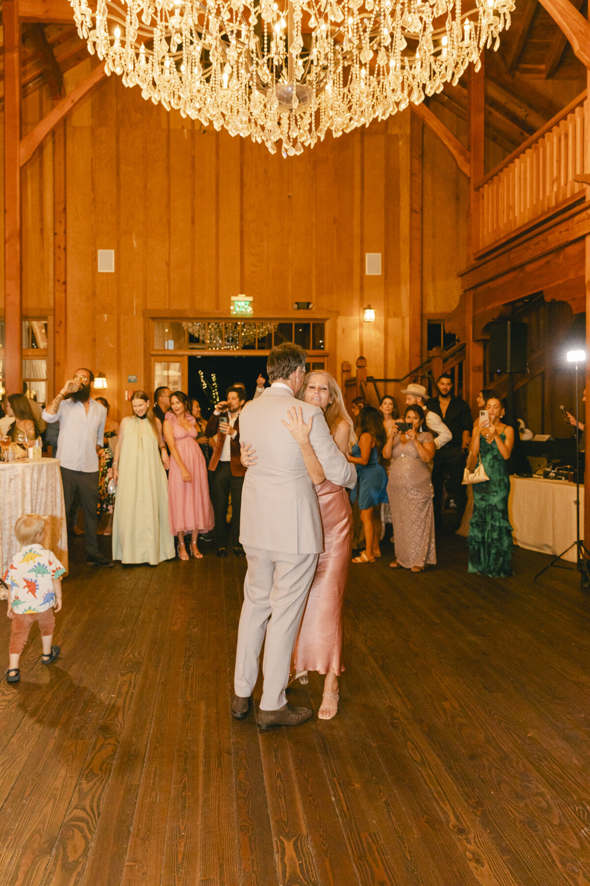 PERRUCCIPHOTO_NESTLDOWN_WEDDING_221