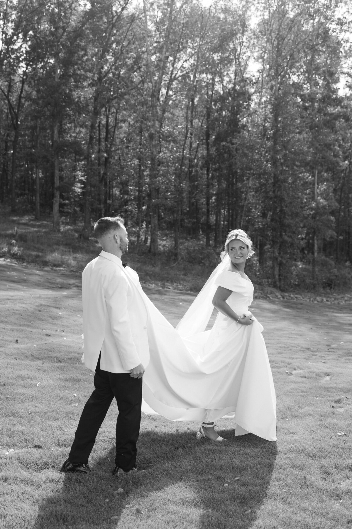 GreenwoodWedding-Previews-AnnaKizerPhoto-4677