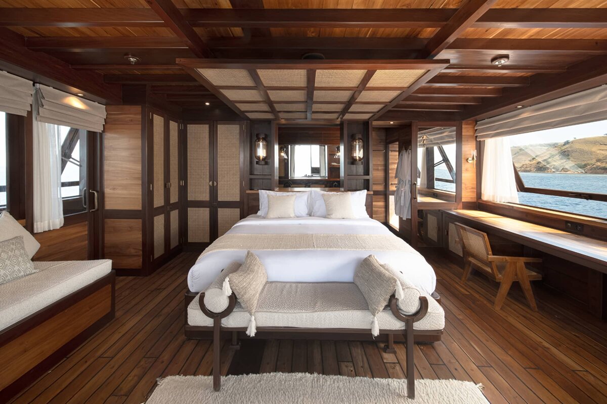 Sanya Luxury Yacht Charter Raja Ampat Master Cabin 5