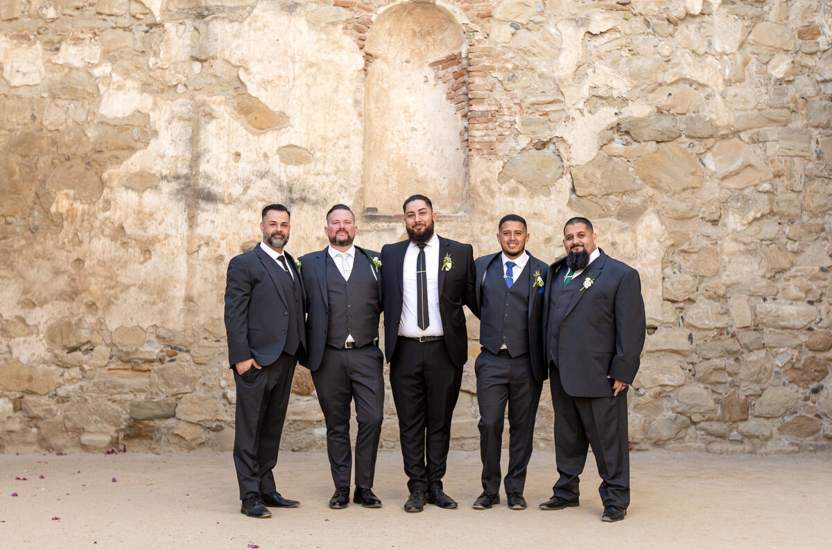 27-mission-san-juan-capistrano-wedding-el