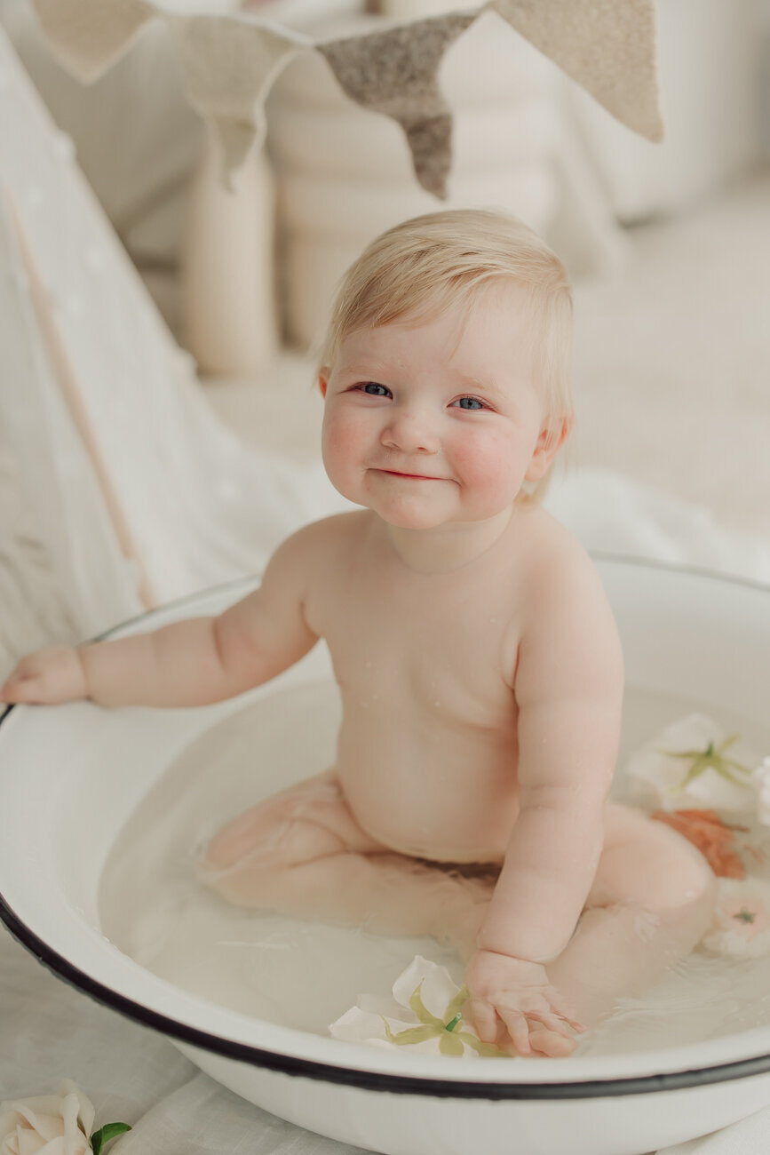 Frombumptobaby- cakesmash