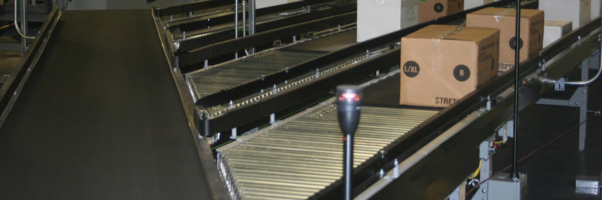 distribution center conveyor belt