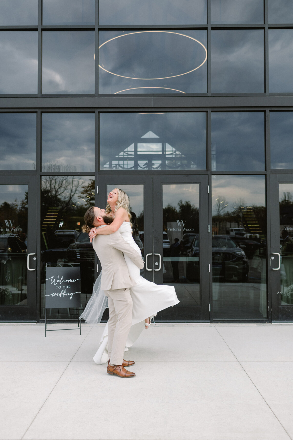 Victoria Town Hall Newburgh Wedding - Sharin Shank Photography-49