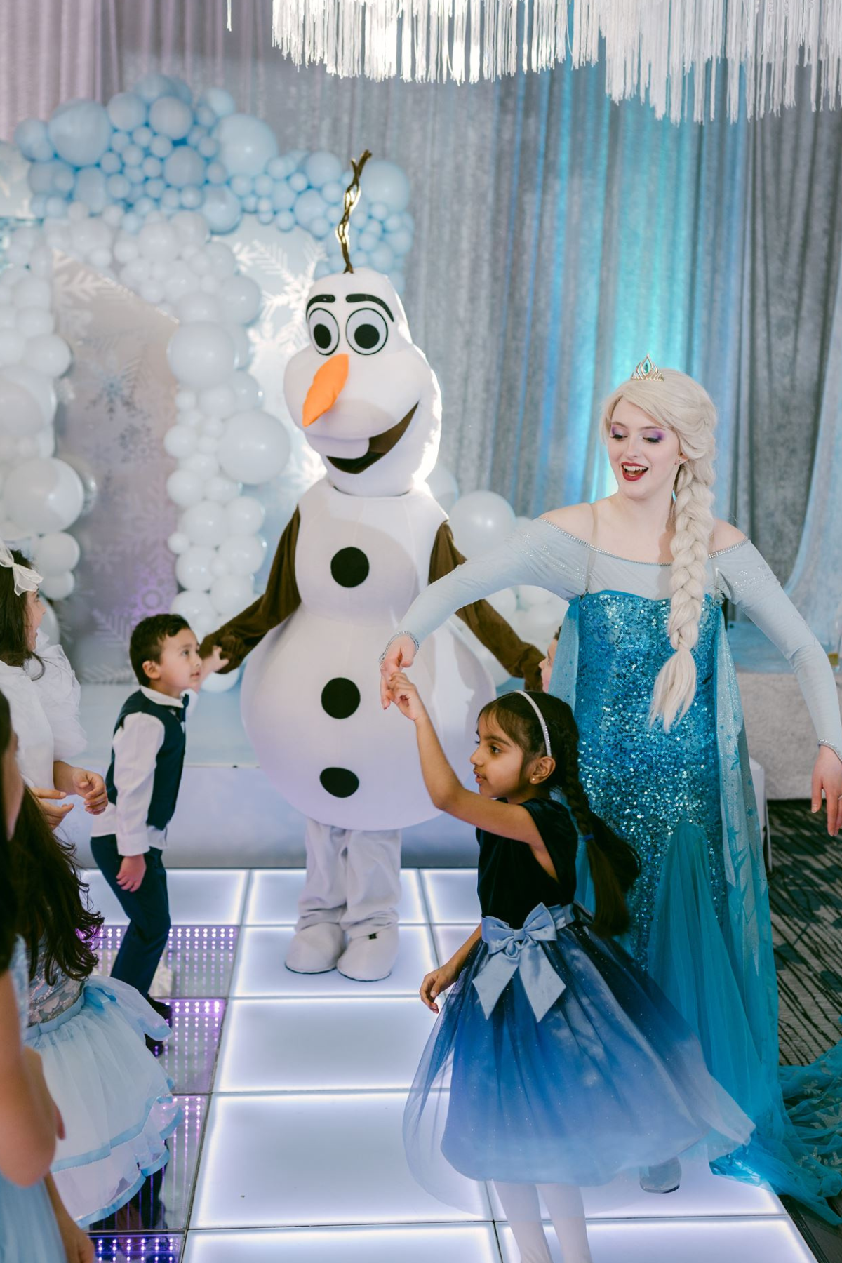 elsa-and-olaf-winter-birthday-entertainment