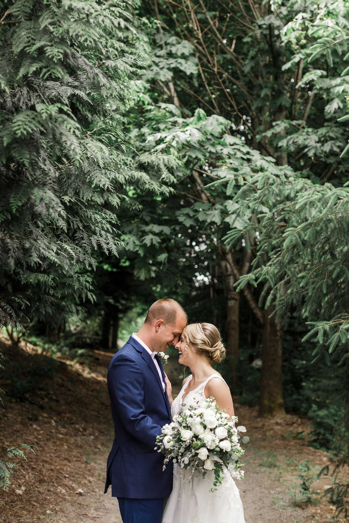 Woodinville-Wedding-Photographer-Willows-Lodge-32