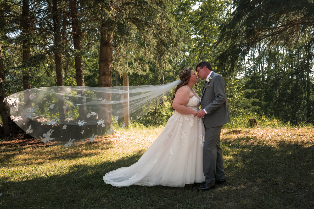 plus size wedding photography