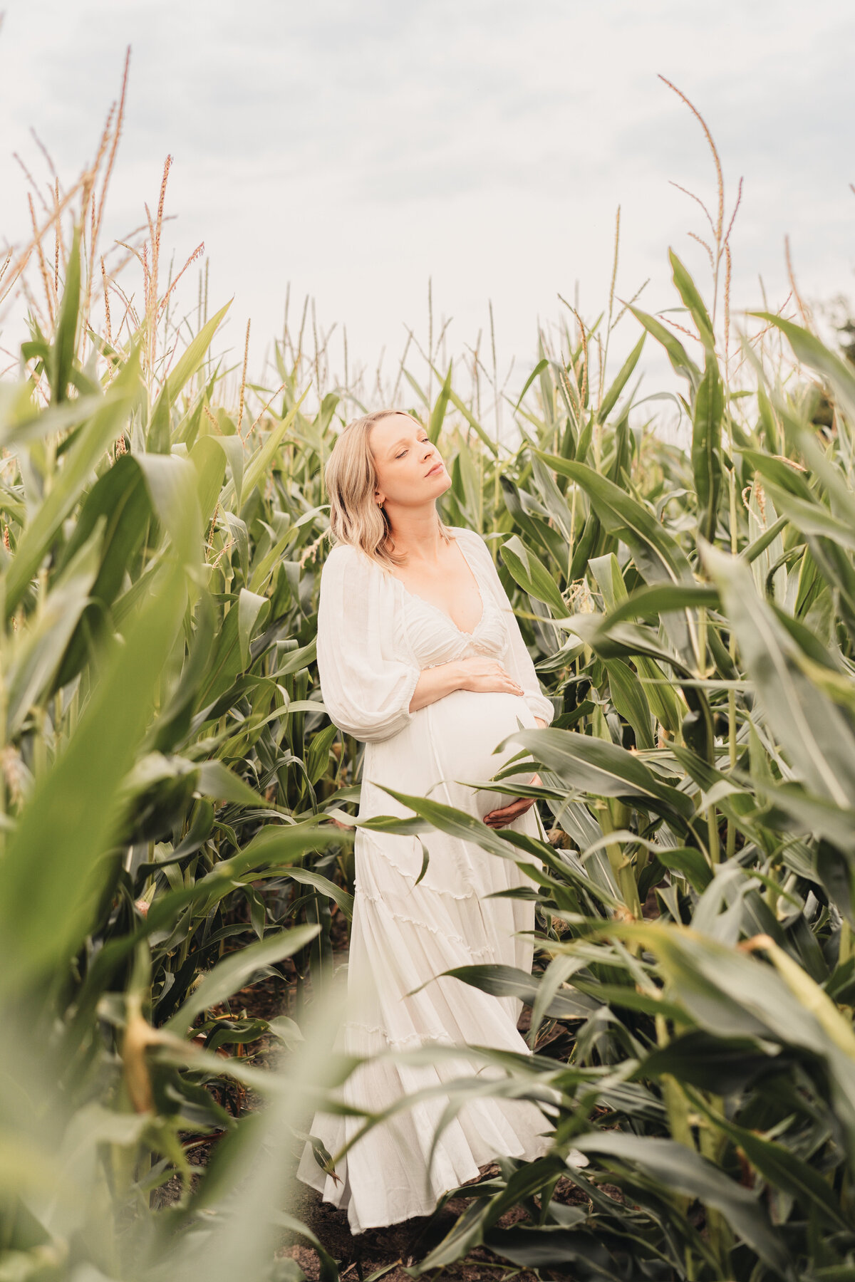 CoCo Jones Photography_Oxfordshire Photographer_Corn Field Maddy-29