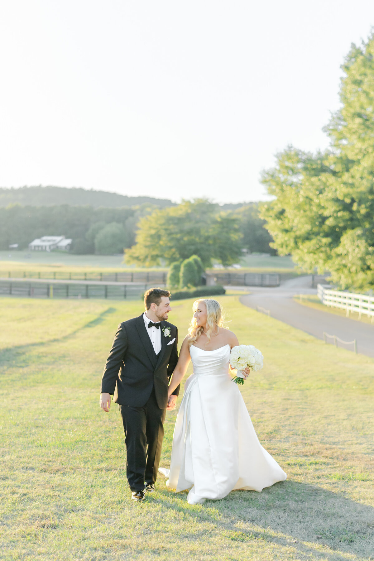 Pursell Farms October Wedding _ Lauren Elliott Photography _ Samantha and Jimmy Vitola-972