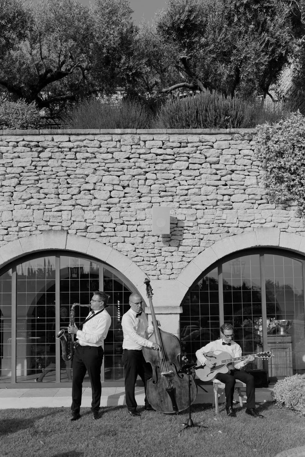 Flora_And_Grace_AirellesGordes_Provence_Editorial_Wedding_Photographer-709-1