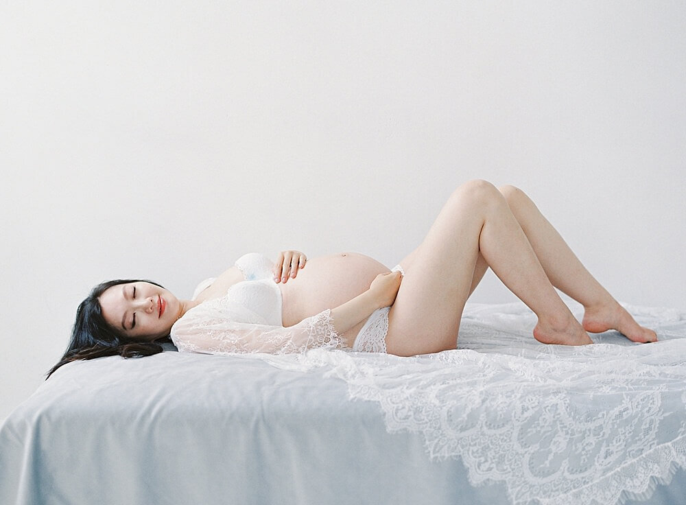 seattle-studio-maternity-session-Jacqueline-Benet_0010