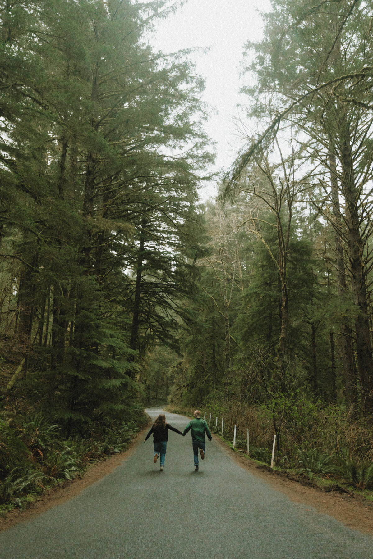 Oregon Coast Couples - lizarrietaphotography-32