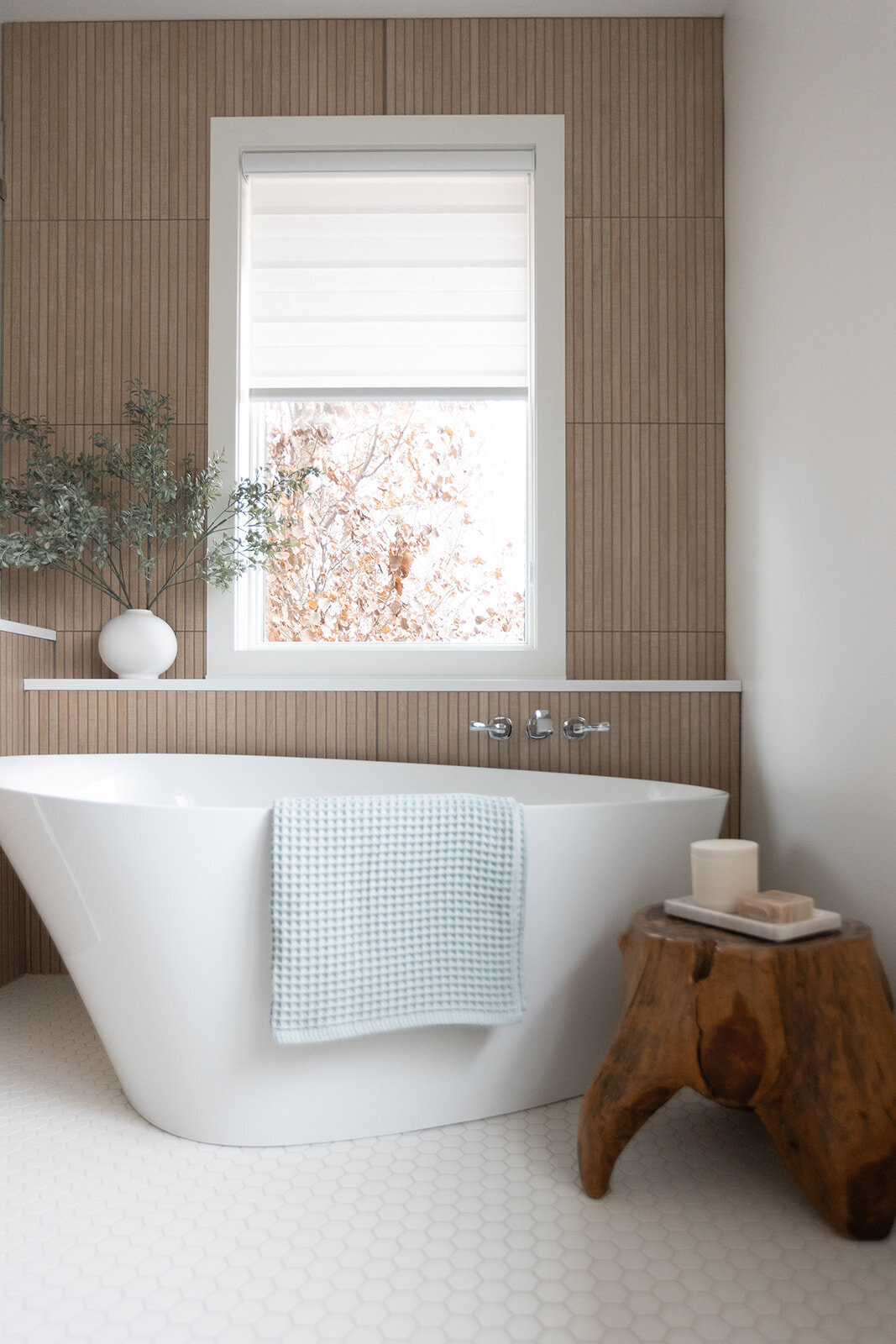 michele rosenboom design clean country renovation bathroom tub