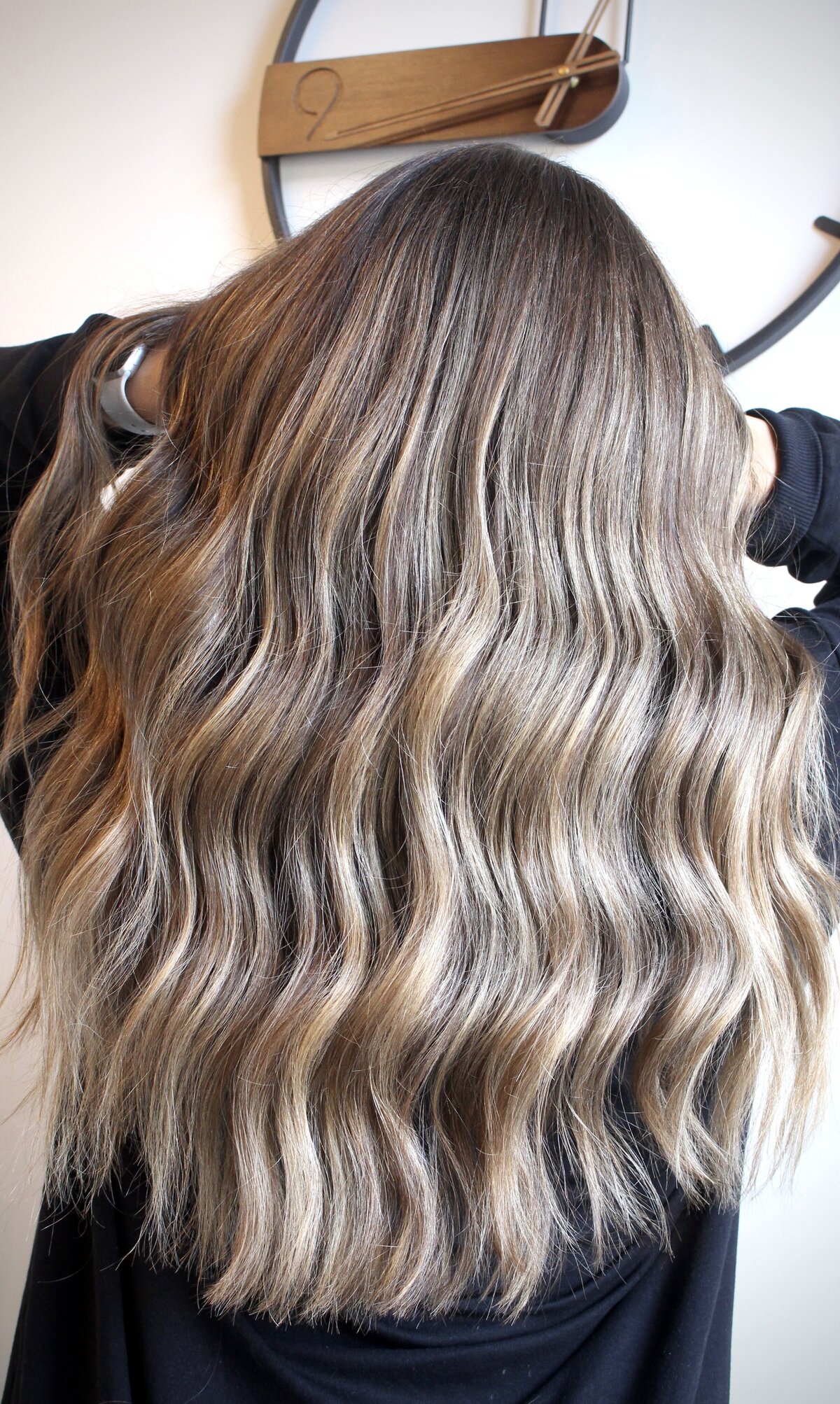 Facetune_12-10-2023-09-19-23 (1)
