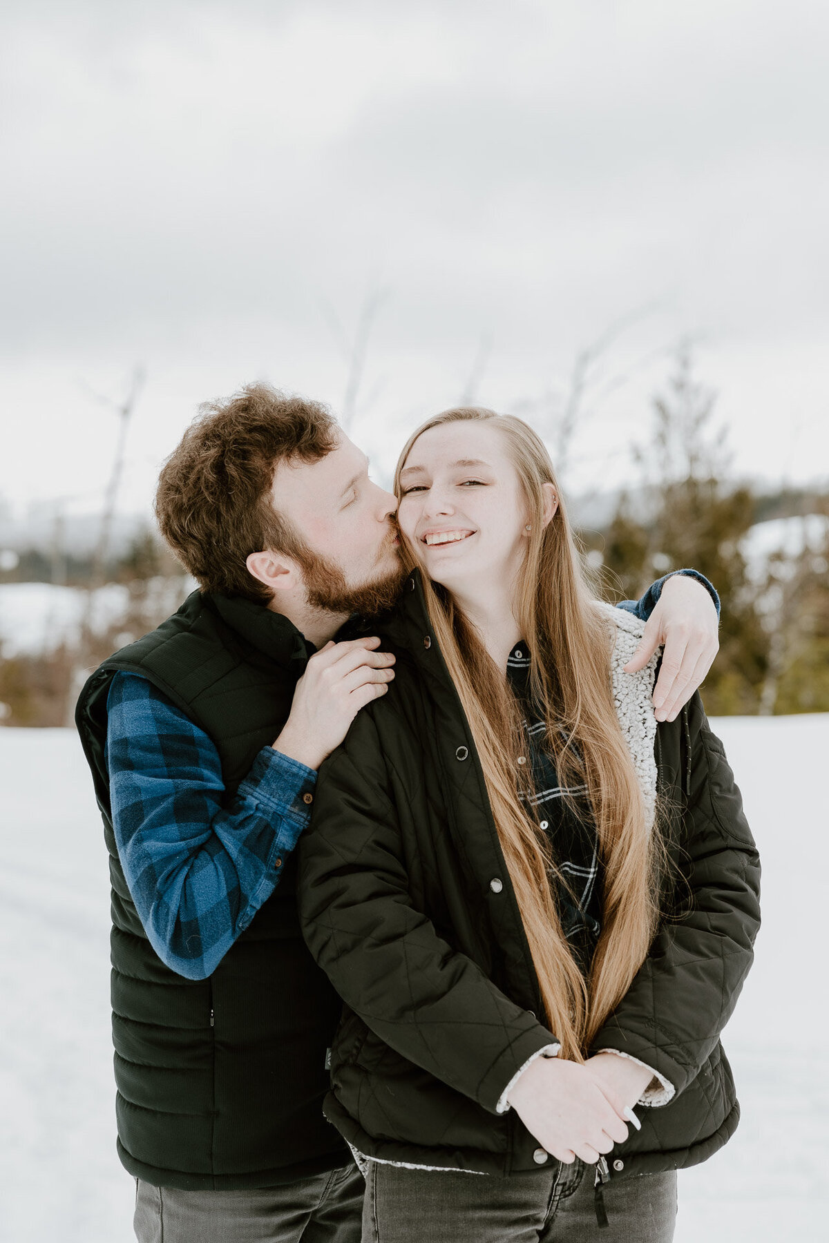 mt st helens snowy winter engagement photo at mt. st. helens washington