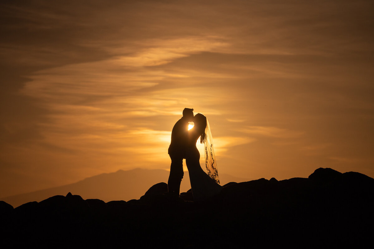 Iceland-couple-sunset-silhouettes-wedding-elopement