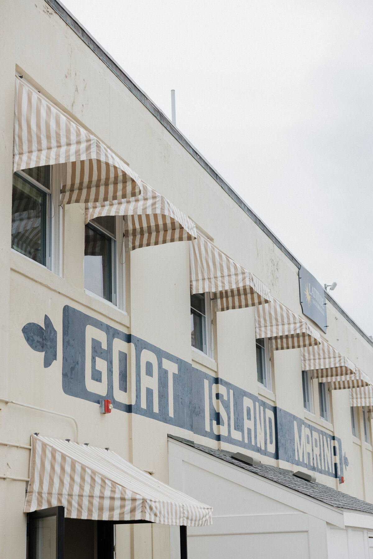 K. Lauren Photography - Kayla & Michael Sneak Peeks-86