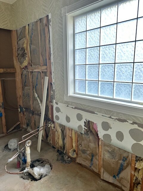 real estate_home renovations_bathroom remodel_mississippi_square foote_bethany foote