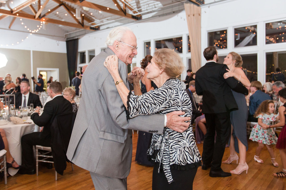 Alyx&AndrewWedding-2018-18853