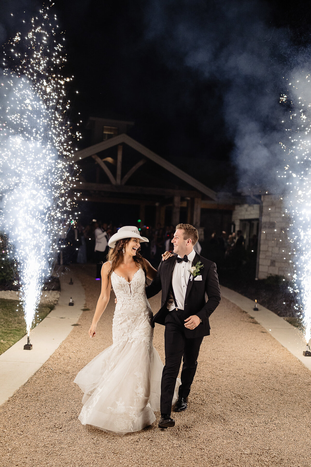 highpointe-estate-wedding-with-cold-sparks-in-austin-texas-1