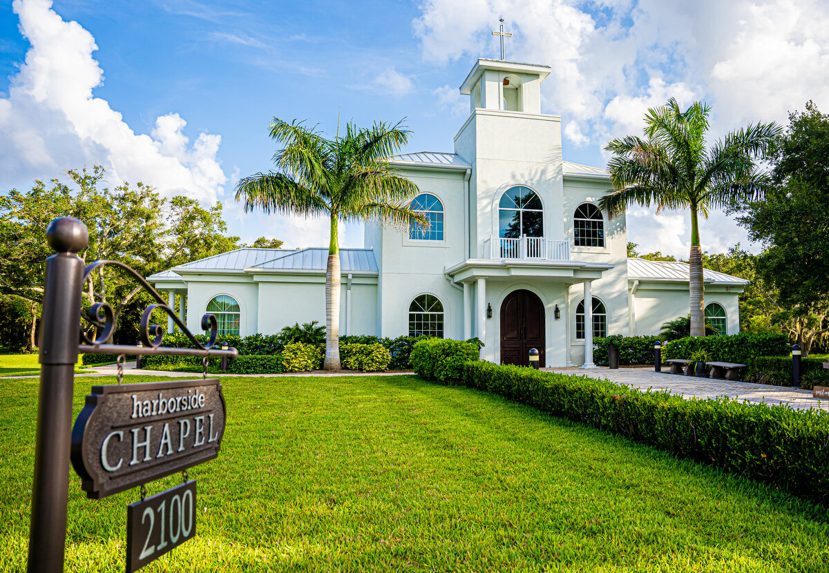 harborside-chapel-maddness-photography-elopement-chantilly-chic-celebrations-3