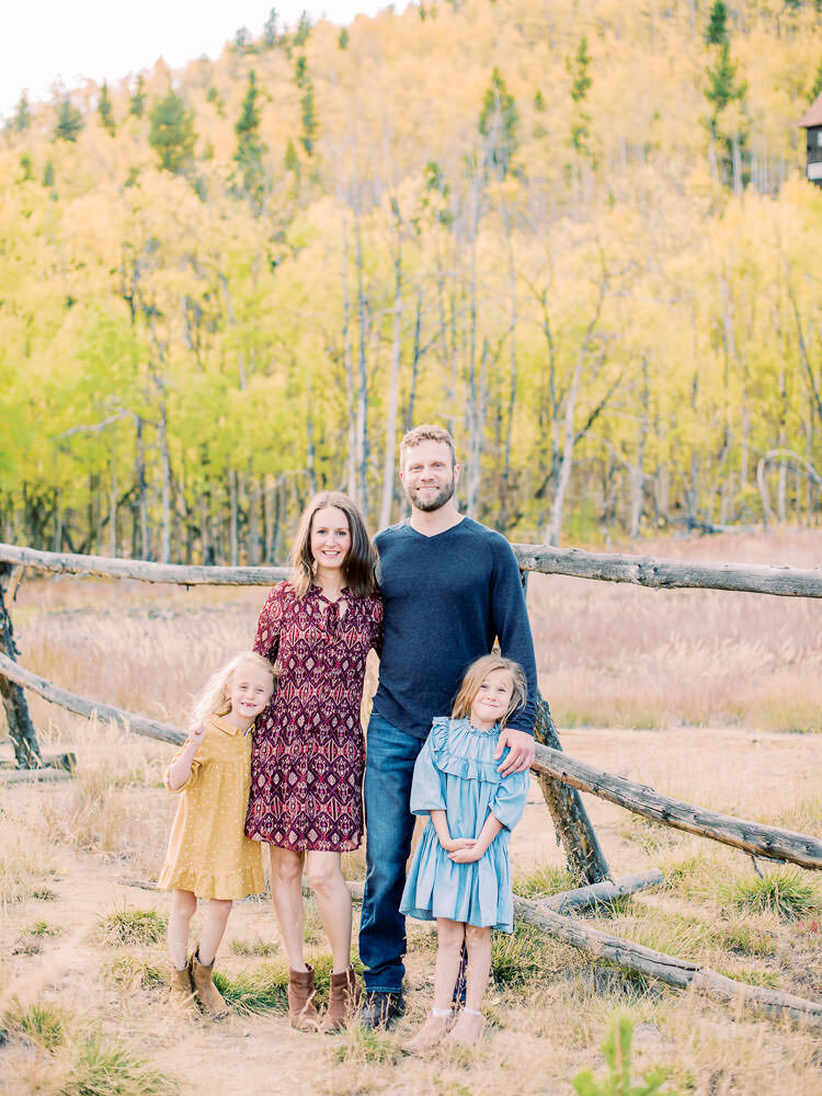 Colorado-Family-Photography-Breckenridge-Fall-Aspen-Tree-Family-Session16