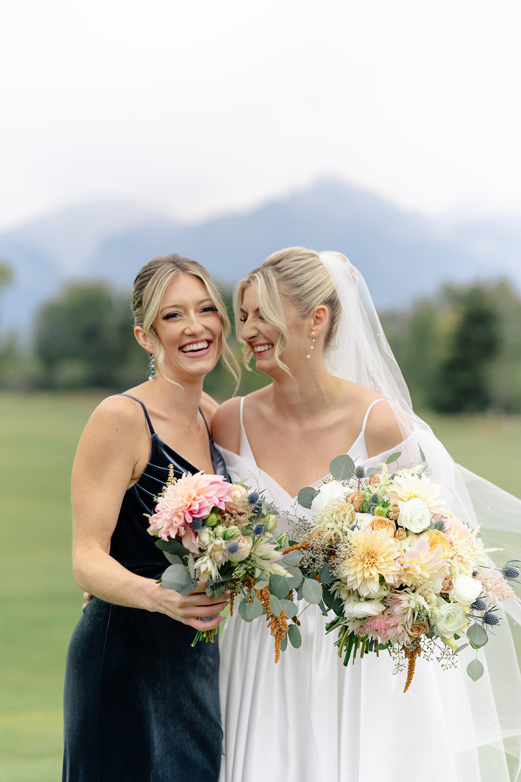Jackson-Hole-Golf-And-Tennis-Wedding-Fall- JK-Foxtails-Photography-081