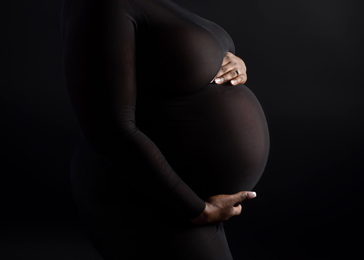 Hobart Maternity Photographer - Lauren Vanier Photography - Hobart Tasmania Pregnancy Photoshoot-37