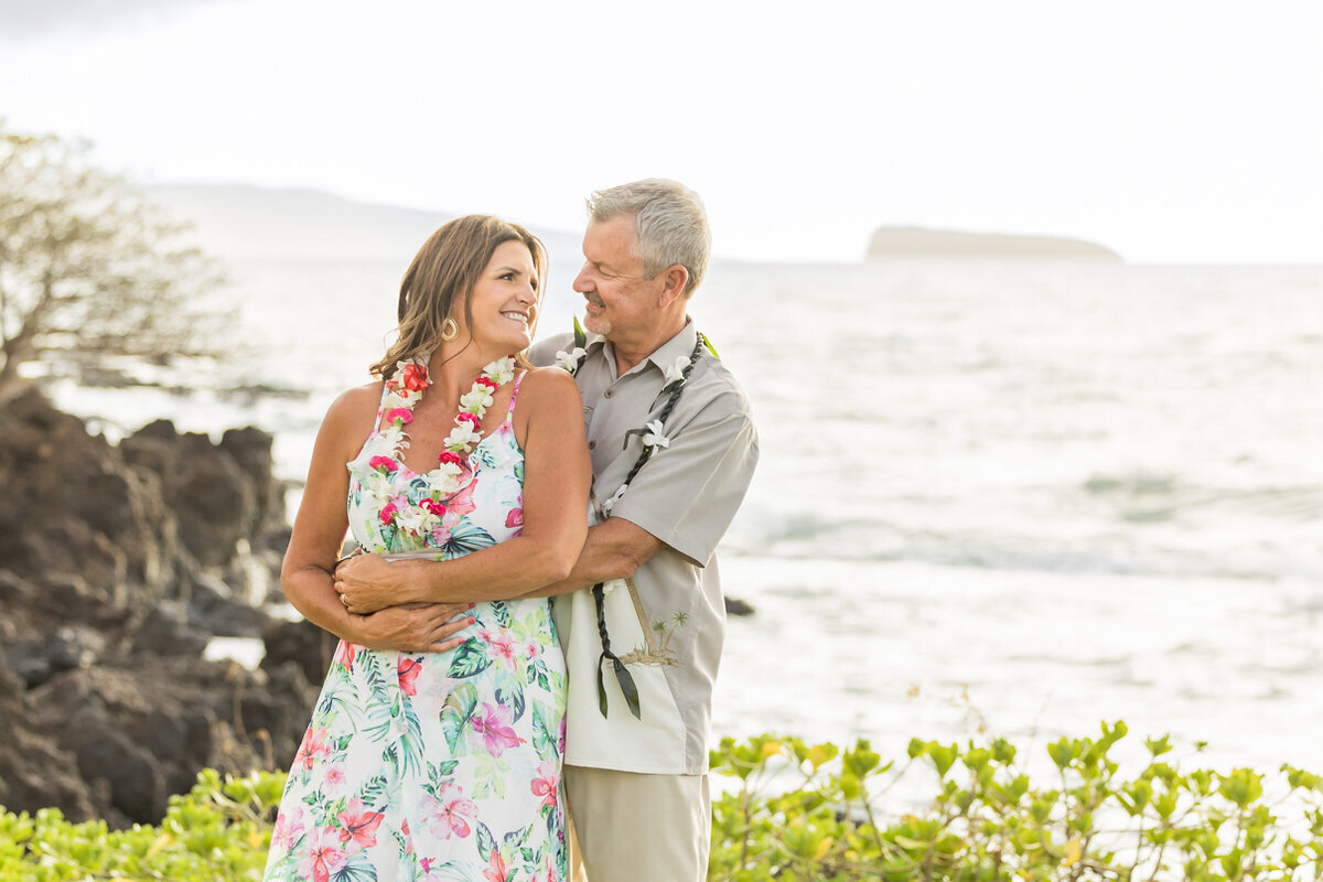 maui couples portraits on Maluaka Beach