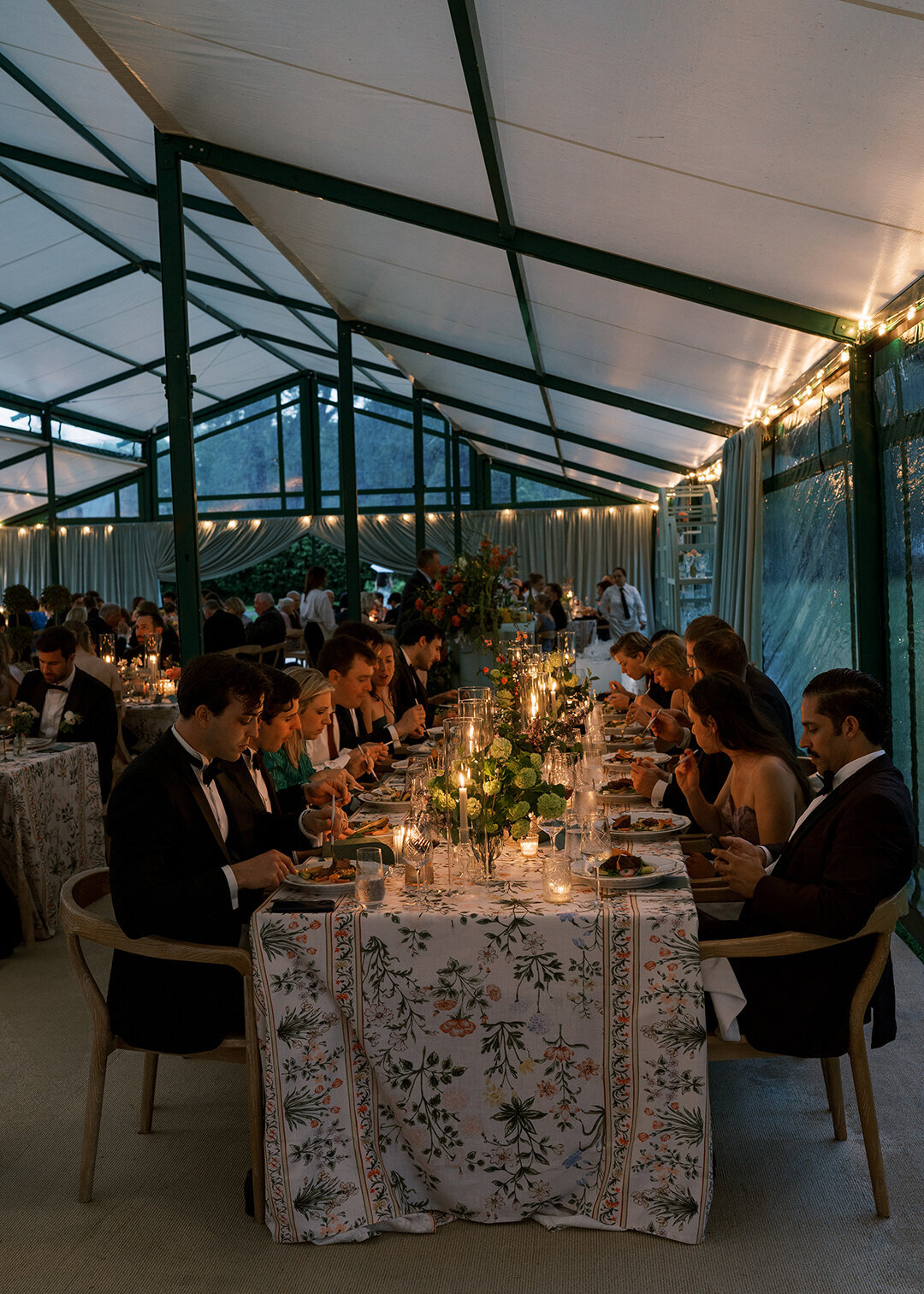 KathleenRob5-3-25GlenstoneGardenVA-VickiGraftonPhotography-1076