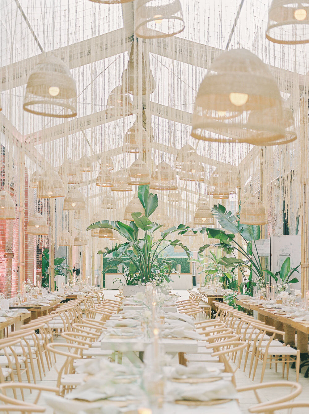 tulum-inspired-modern-wedding-at-restaurant-bazart-montreal-junophoto-123