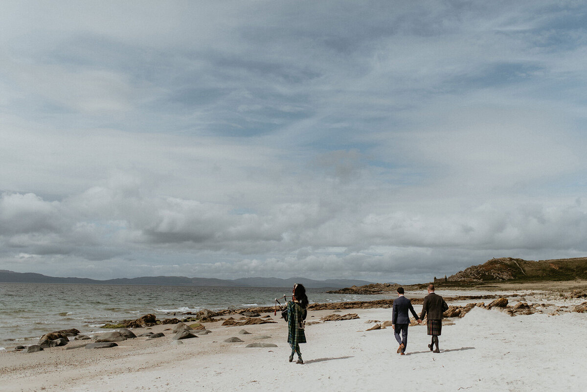 Romantic-same-sex-wedding-Scotland-1