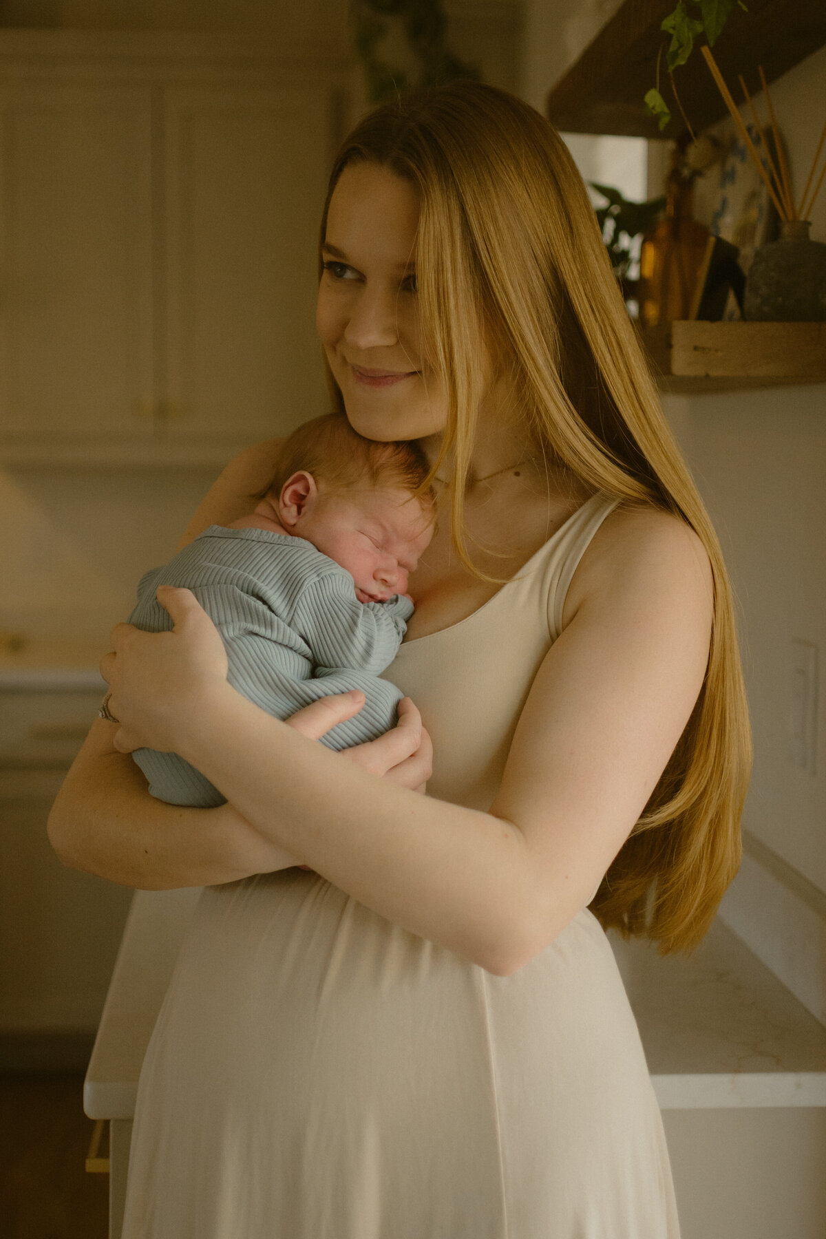 newborn-in-home-new-home-session-43