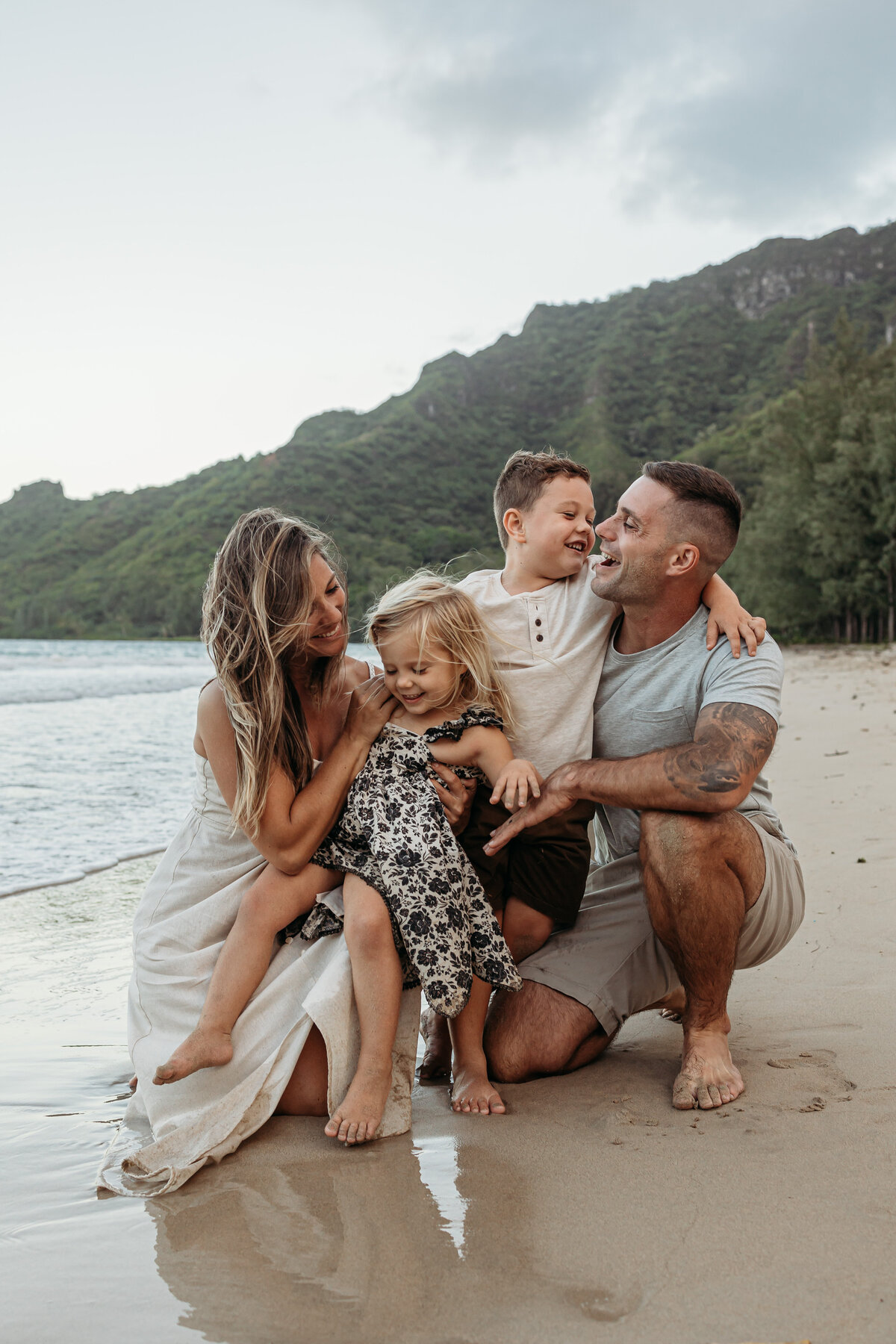 kahana-bay-beach-family-photos-176
