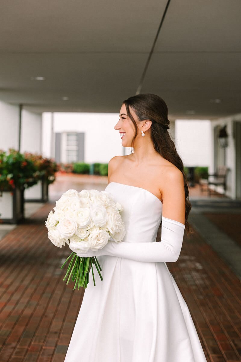 evansville-country-club-wedding-first-look-moment26