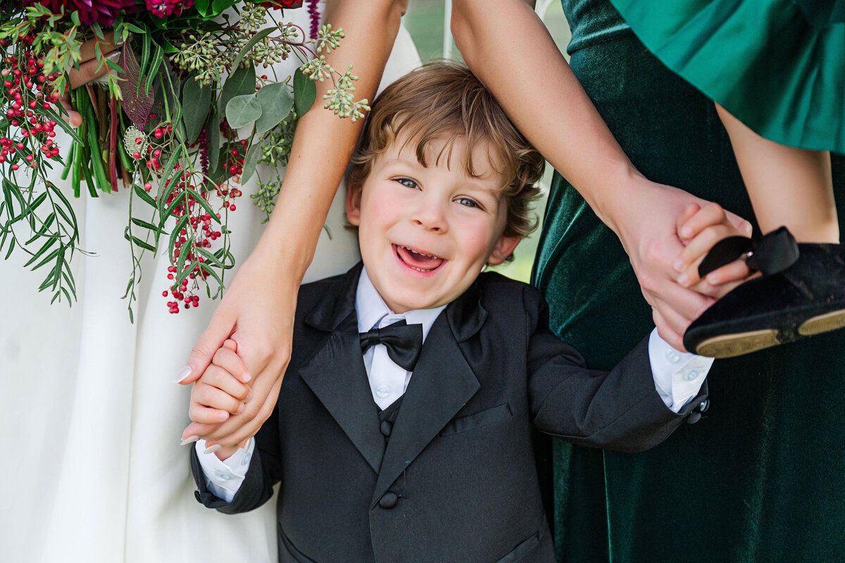 fun ohio wedding photographer