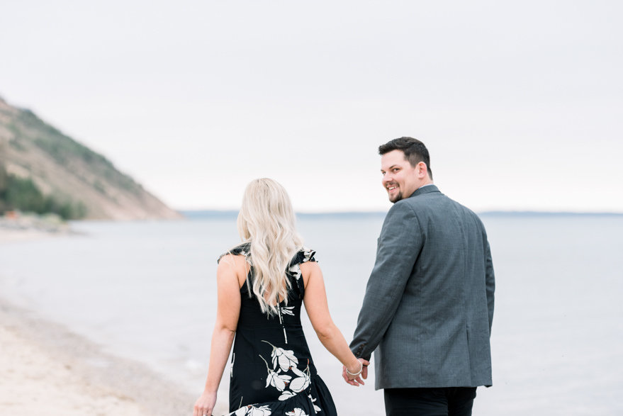 northern michigan engagement photographer