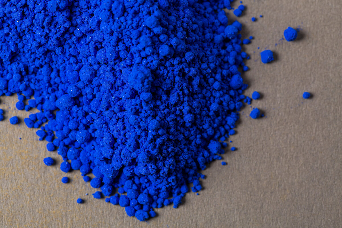 Charleston-Studio-Marketing-Product-Photography-Blue-Pigment-Color
