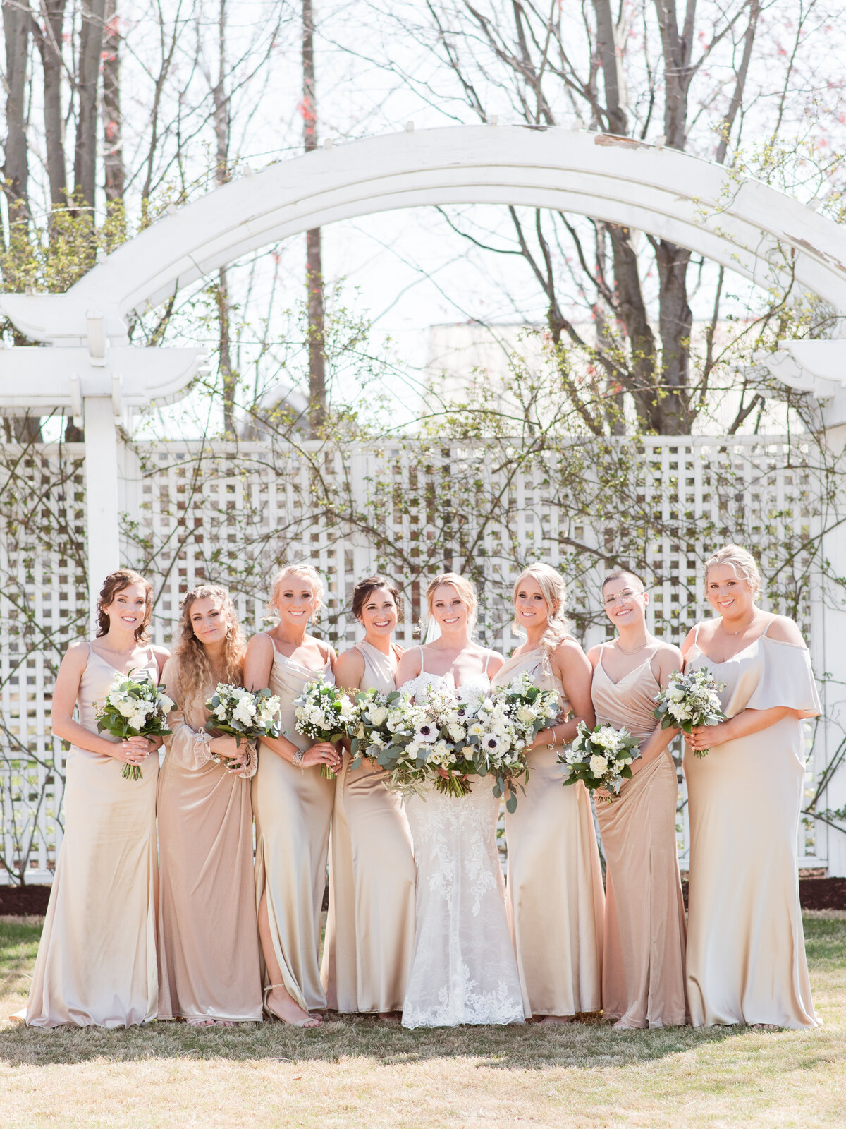 bridesmaids at chesapeake bay beach club