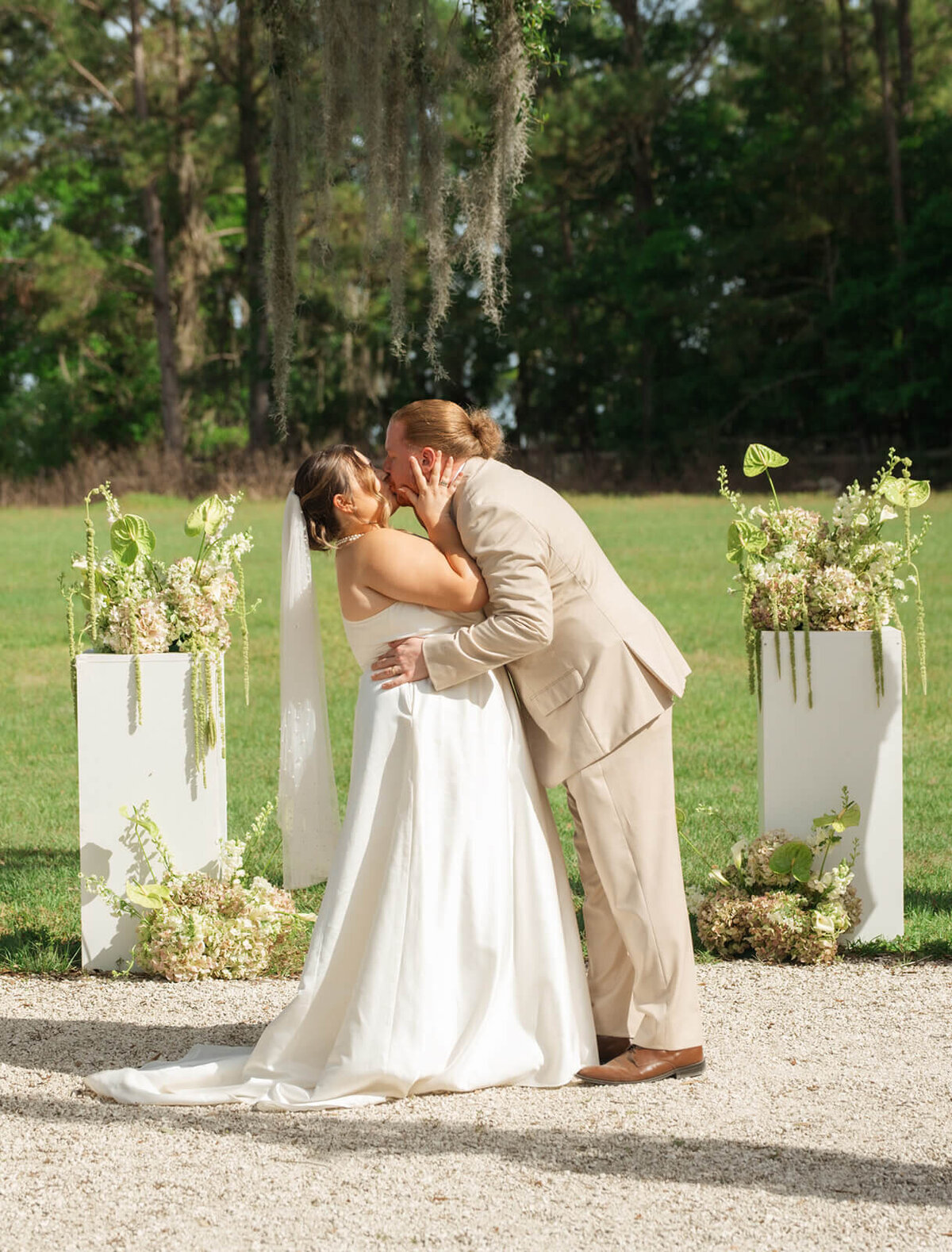 ThePetalCo.WeddingFloralsLakeland21