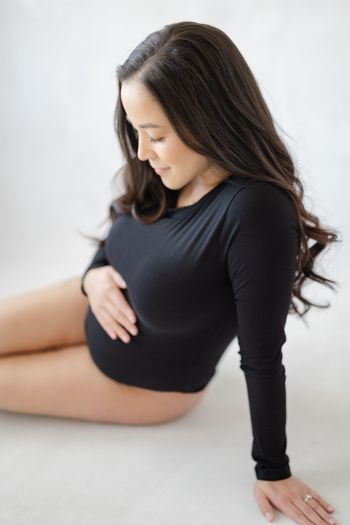 Elegant maternity portrait of Lori in Tampa natural light studio