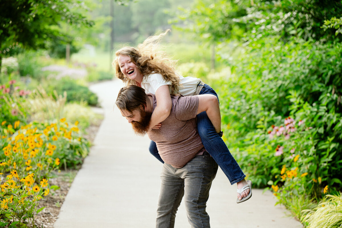 6355-Engagement Photography Nicole Hollenkamp St Cloud MN Central MN