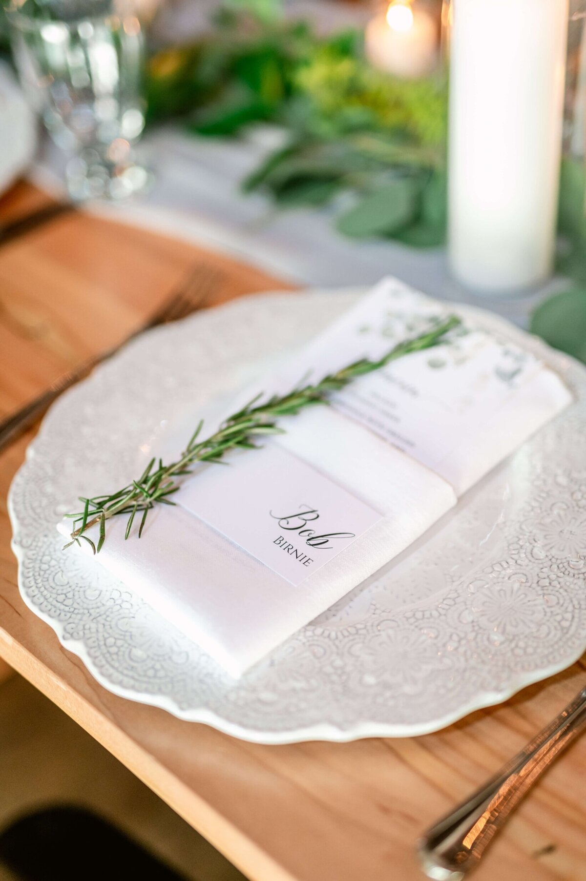 Minimalistic Wedding Place Setting