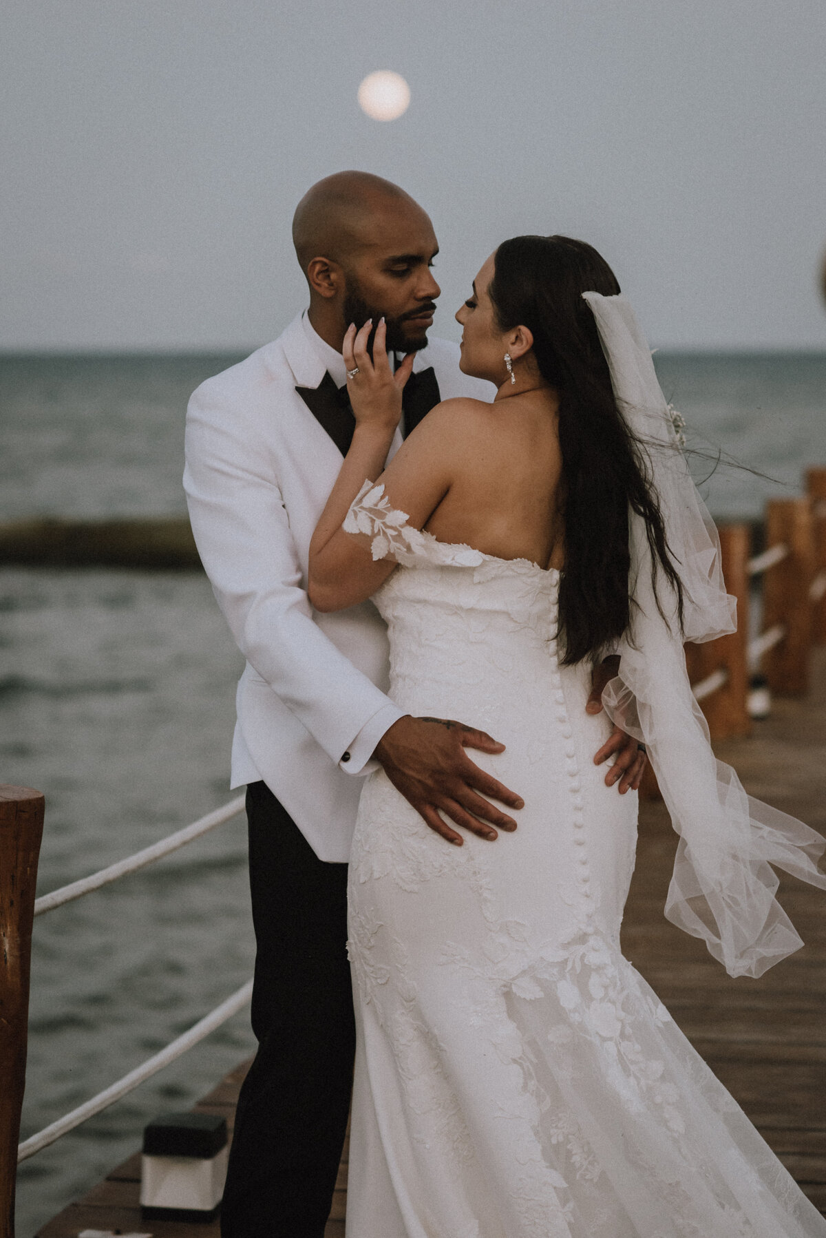Beach destination wedding at The Fives in Riviera Maya, Playa del Carmen, Mexico. Photo by: Tulum Wedding Photos