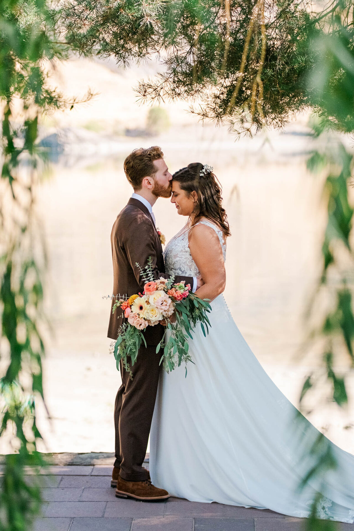 Rio-Vista-Winery-Wedding-Chelan-WA-29