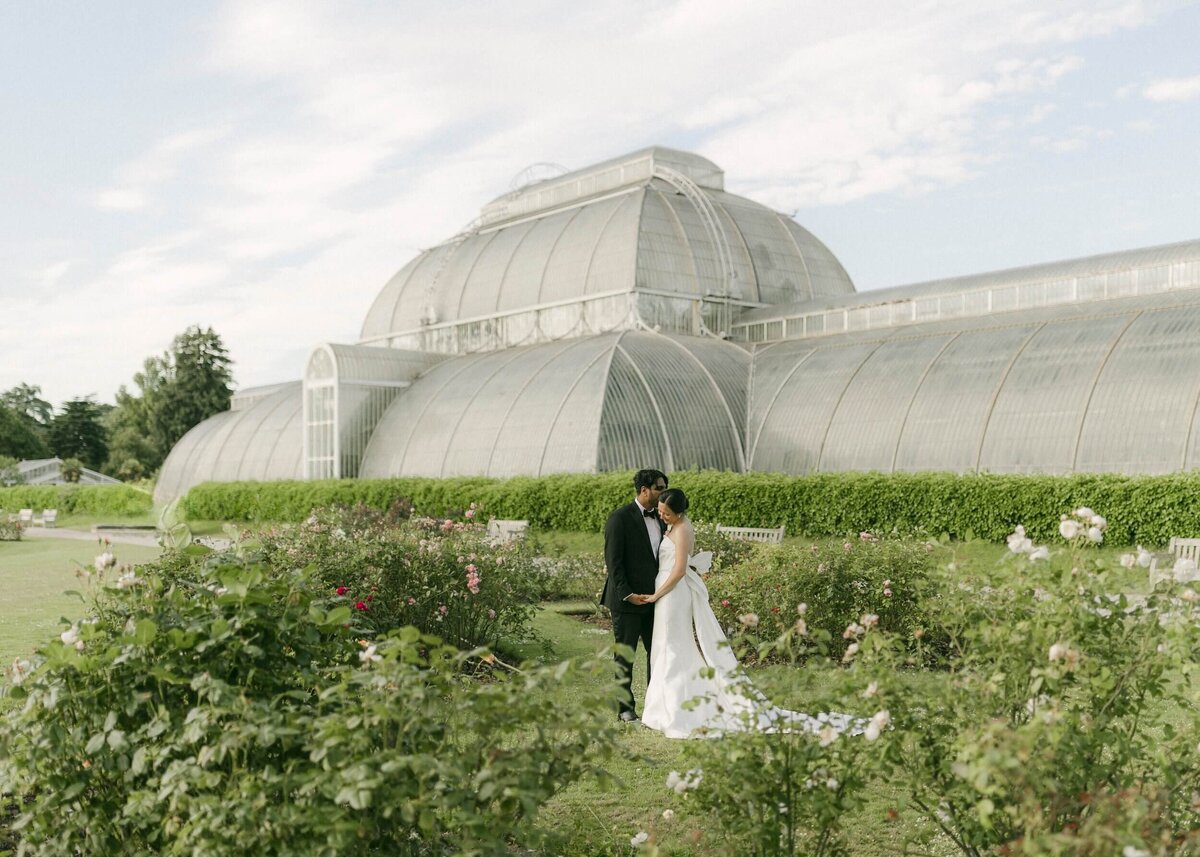 Anna-Vish-Wedding-Kew-Gardens-Chloe-Lowe-Photography-410