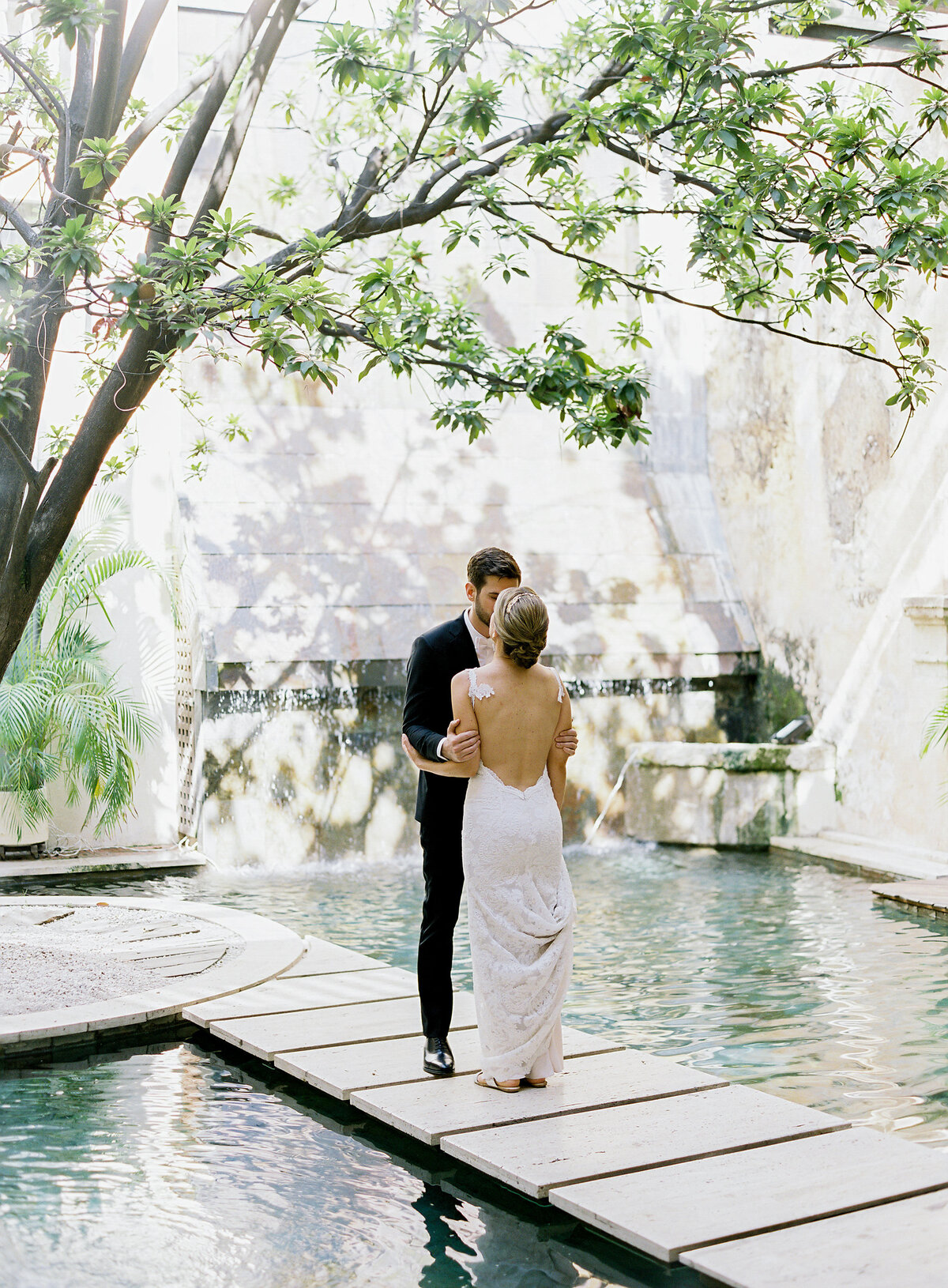 Vicki Grafton Photography Cartagena Casa Pombo Fine Art Film Luxury Destination Photographer Modern Destination Luxury Bride Emotive Timeless Photography74